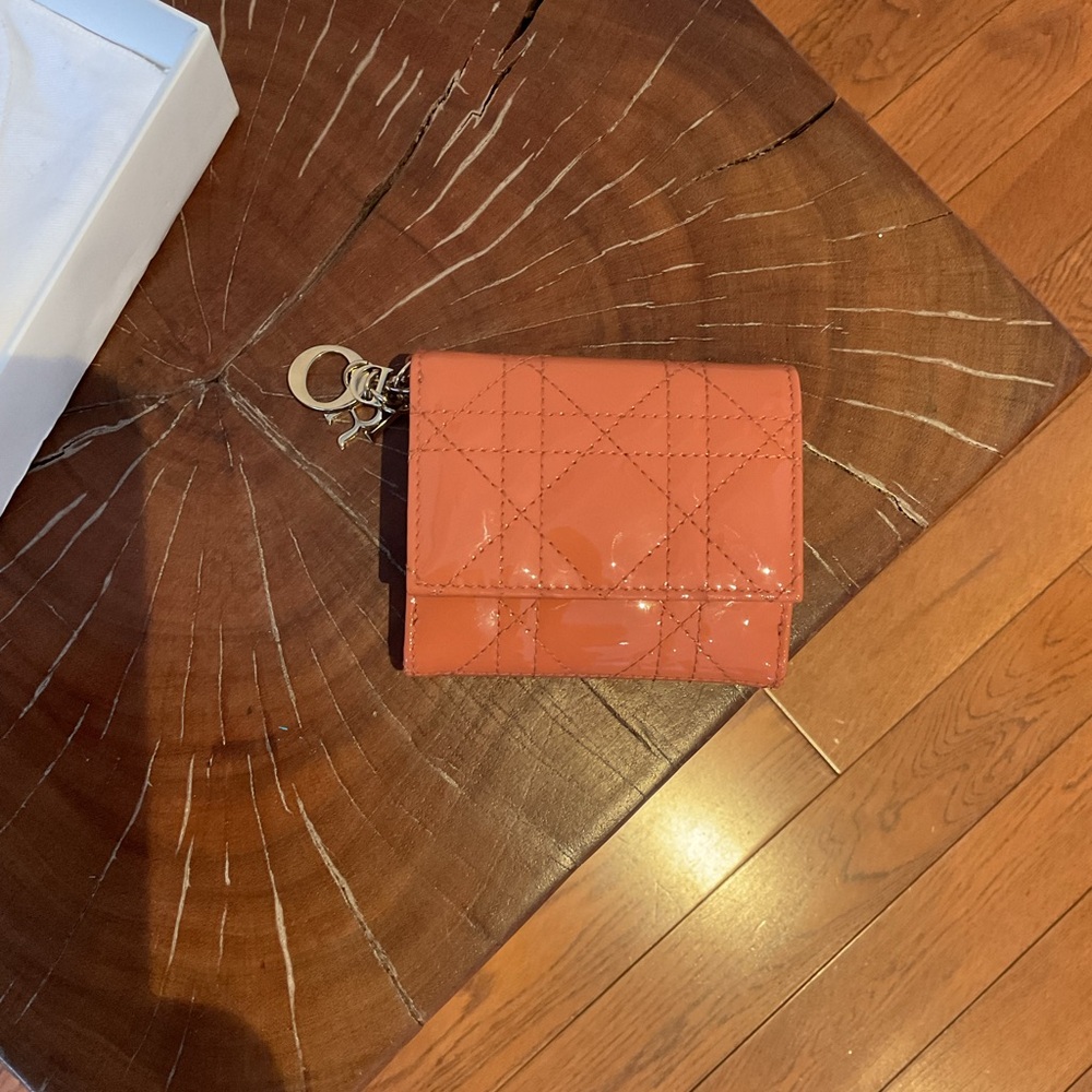 Lady Dior Coral Cannage Patent Leather Wallet with Charm - Picture 7 of 8